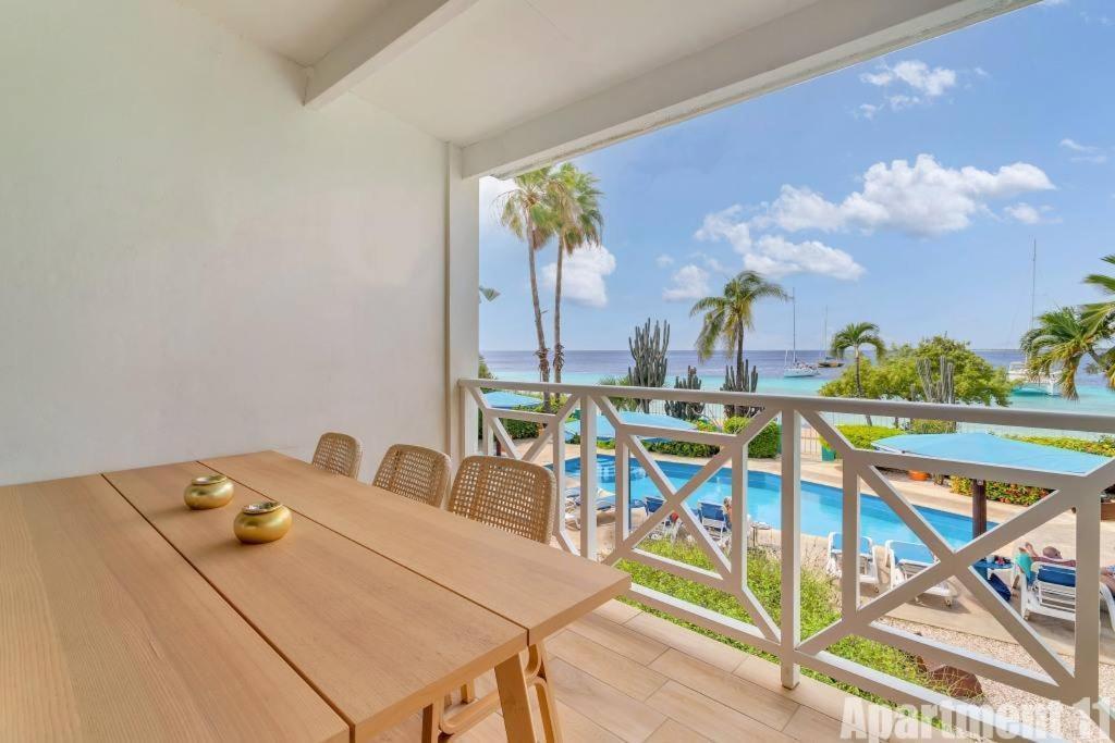 Bonaire Oceanfront Apartments Кралендейк Экстерьер фото
