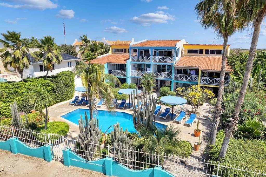 Bonaire Oceanfront Apartments Кралендейк Экстерьер фото