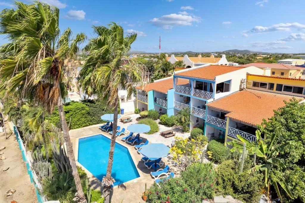 Bonaire Oceanfront Apartments Кралендейк Экстерьер фото