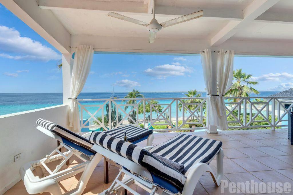 Bonaire Oceanfront Apartments Кралендейк Экстерьер фото