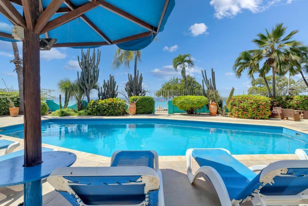 Bonaire Oceanfront Apartments Кралендейк Экстерьер фото