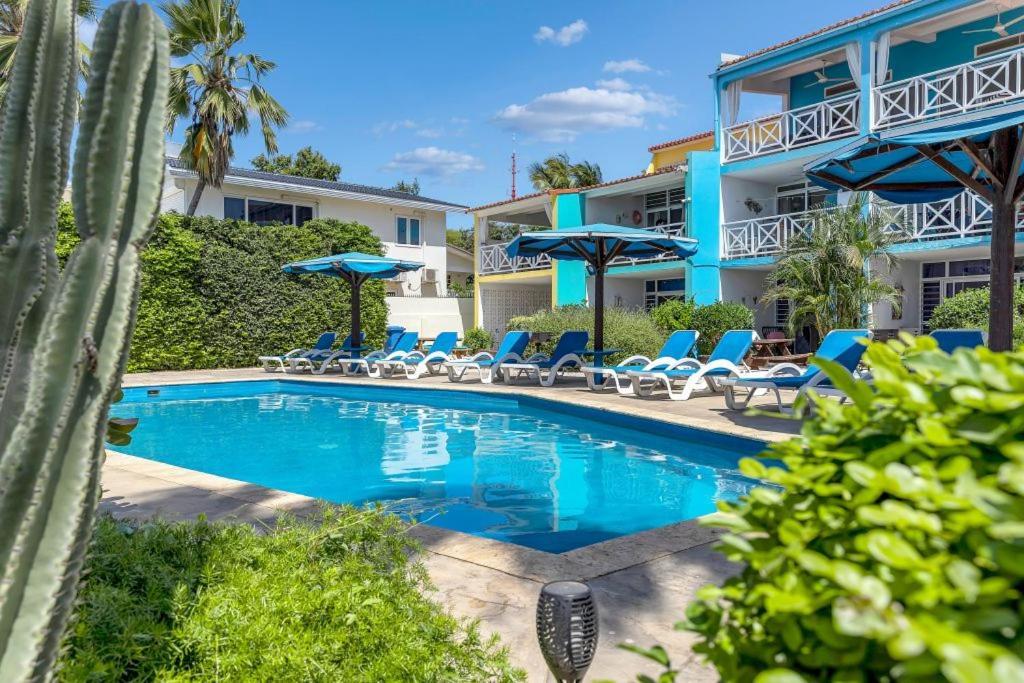 Bonaire Oceanfront Apartments Кралендейк Экстерьер фото